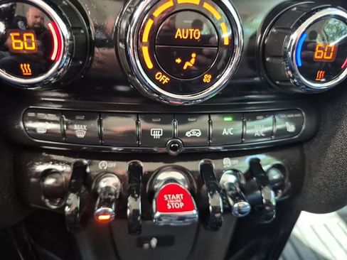 Used 2019 MINI Cooper 2-Door Hardtop w/ Signature Upholstery Package image 20