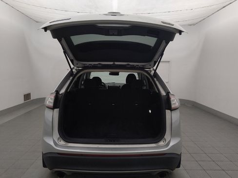 Used 2018 Ford Edge SEL w/ Ford Safe & Smart Package FWD image 29