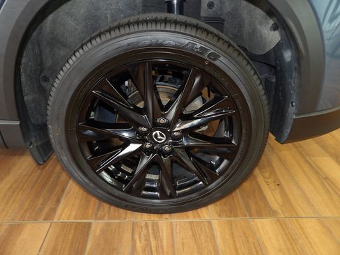 Certified 2025 MAZDA CX-5 Carbon Edition AWD/4WD image 9