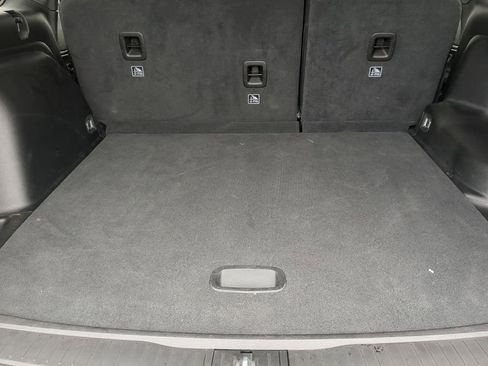 Used 2024 Jeep Grand Cherokee Altitude image 12