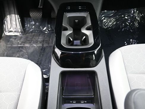 Used 2021 Volkswagen ID.4 Pro S w/ Gradient Package RWD image 19