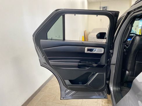 Certified 2022 Ford Explorer ST w/ Equipment Group 401A image 9