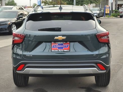 New 2026 Chevrolet Trax LT w/ Driver Confidence Package image 5