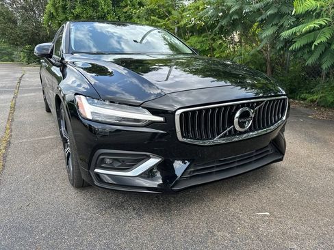 Used 2019 Volvo S60 T5 Inscription FWD image 1