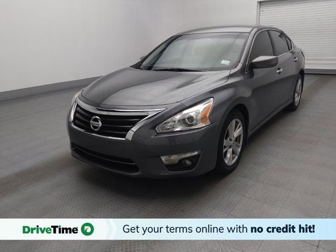 Used 2015 Nissan Altima 2.5 SV image 1