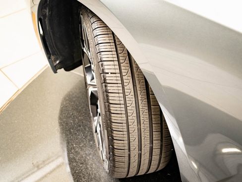 Used 2025 BMW 330i xDrive Sedan image 41