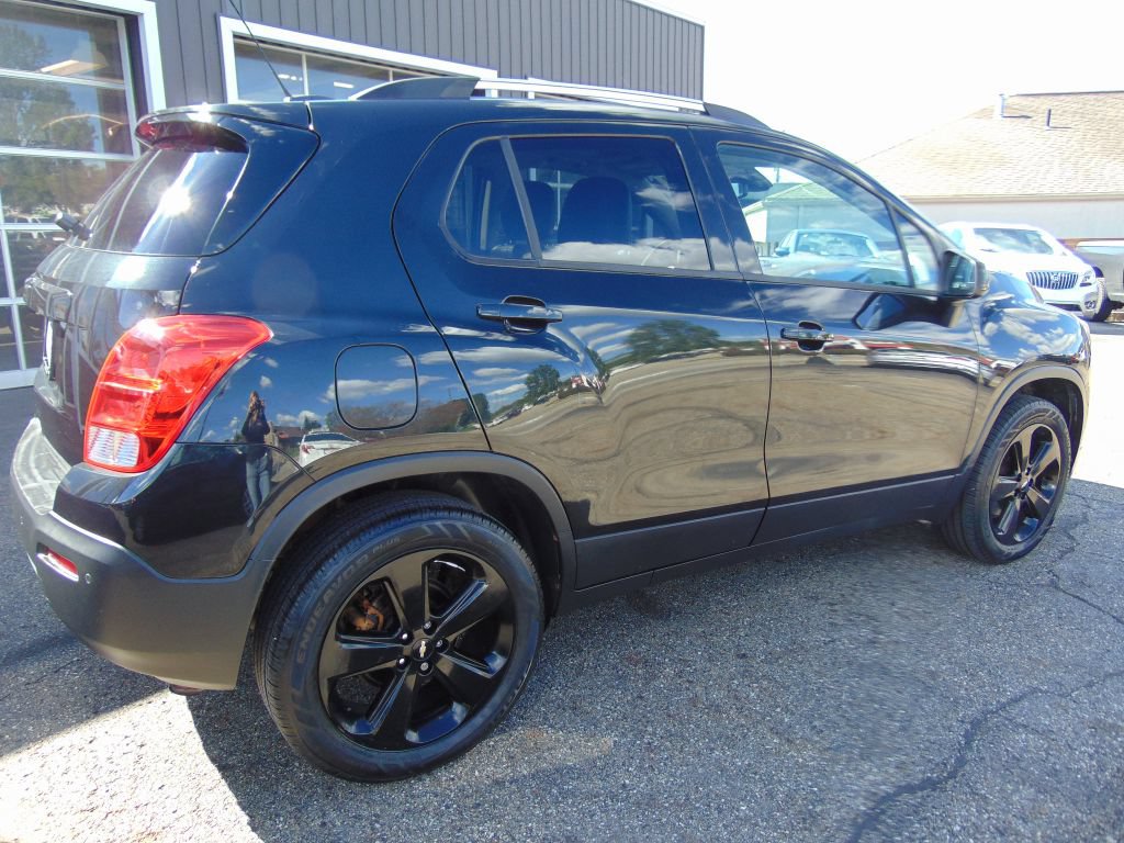 Used 2016 Chevrolet Trax LTZ w/ Midnight Edition AWD/4WD image 9