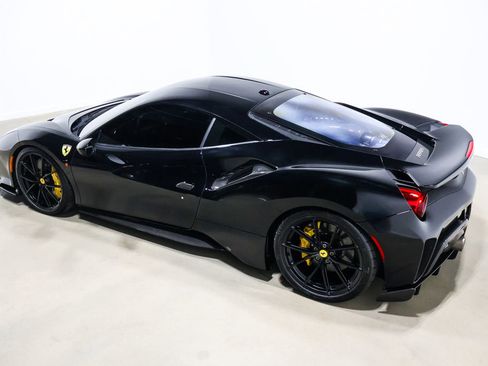 Used 2020 Ferrari 488 Pista image 30