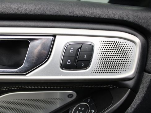 Used 2020 Ford Explorer ST w/ Premium Technology Package image 16