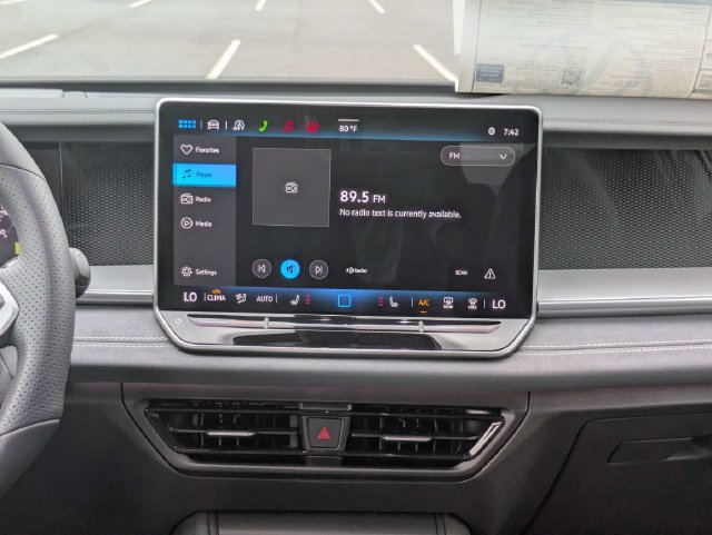 New 2026 Volkswagen Tiguan SE R-Line AWD/4WD image 19