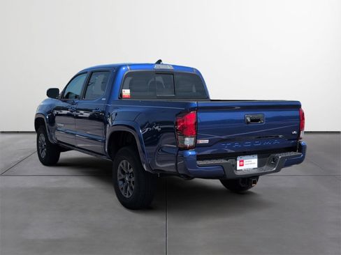 Used 2022 Toyota Tacoma SR5 w/ Technology Package RWD image 4