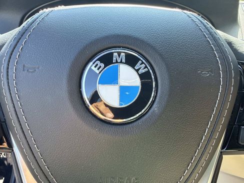 Used 2019 BMW 540i xDrive AWD/4WD image 38