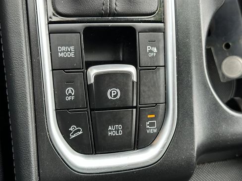 Used 2020 Hyundai Santa Fe Limited AWD/4WD image 23