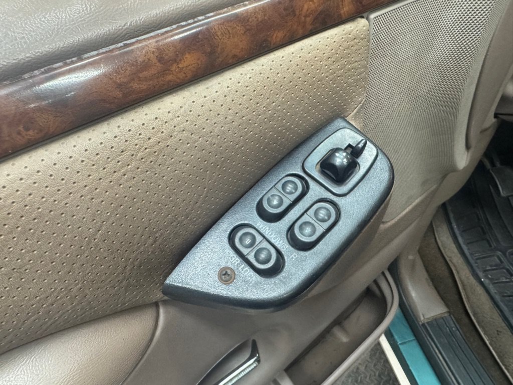 Used 1996 Ford Bronco AWD/4WD image 16