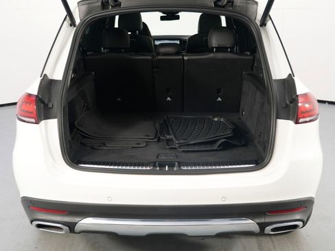 Used 2020 Mercedes-Benz GLE 350 4MATIC w/ Premium Package image 9