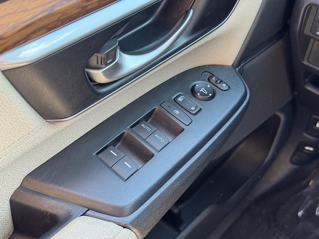 Used 2017 Honda CR-V EX image 32