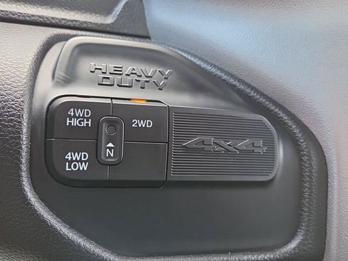 Used 2024 RAM 2500 Big Horn AWD/4WD image 24