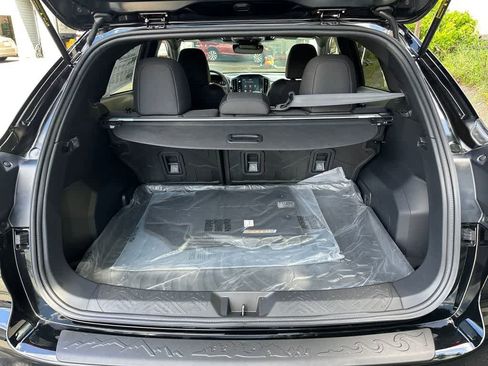 Certified 2025 Subaru Crosstrek 2.5i Sport w/ Crosstrek Mirror Package AWD/4WD image 22