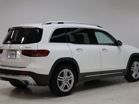 Used 2022 Mercedes-Benz GLB 250 4MATIC image 7