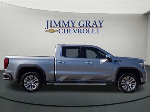 Used 2024 GMC Sierra 1500 Denali w/ Technology Package image 2