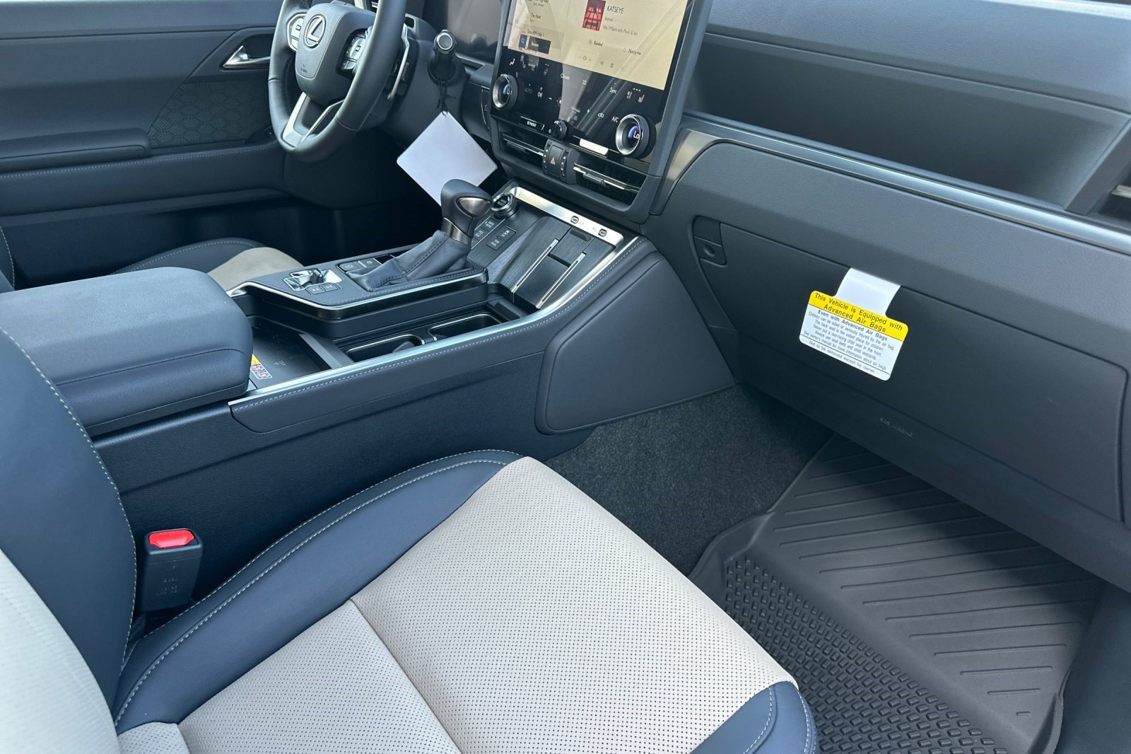 Used 2026 Lexus GX 550 AWD/4WD image 28
