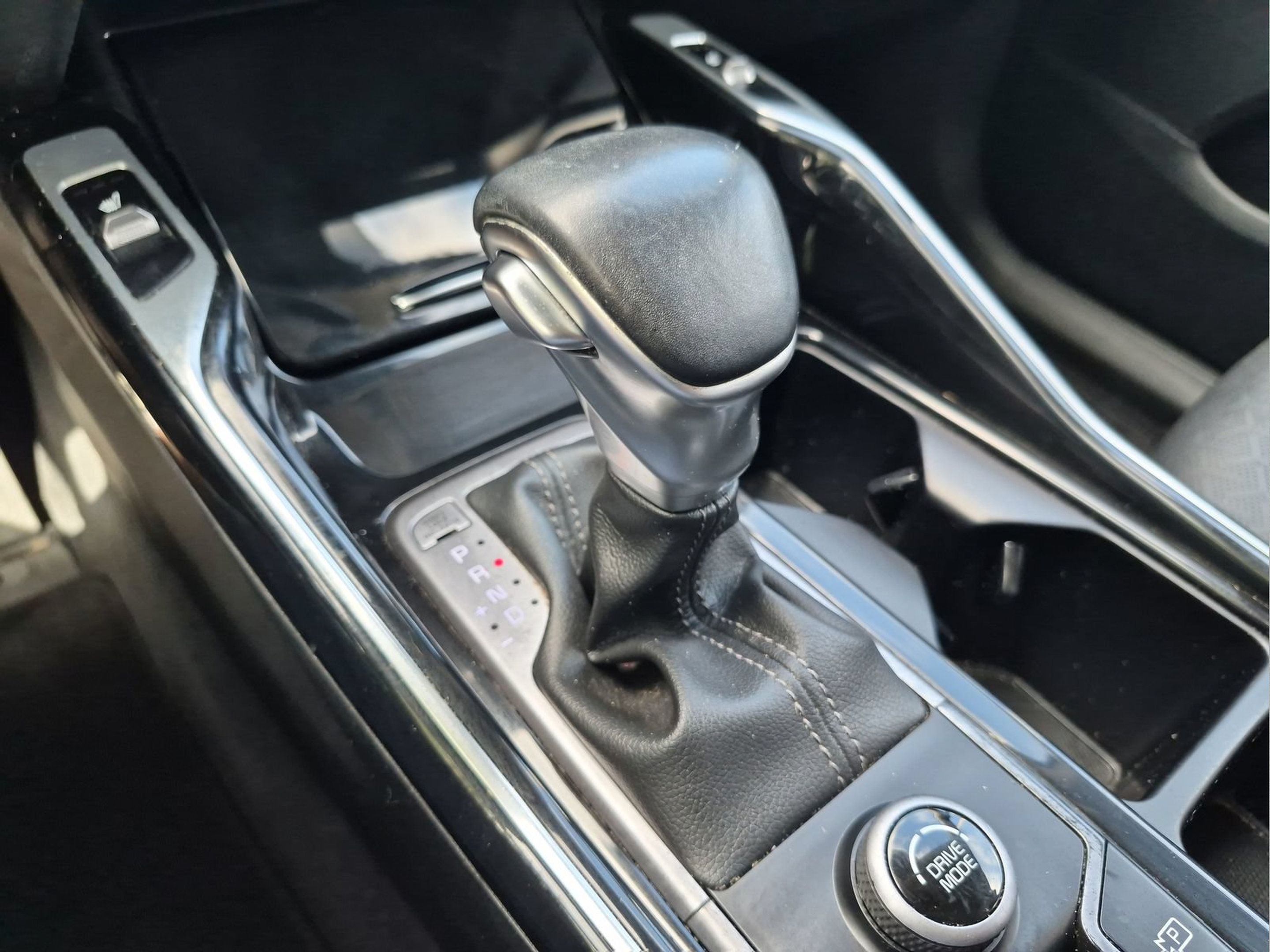 Used 2023 Kia Sorento SX FWD image 15