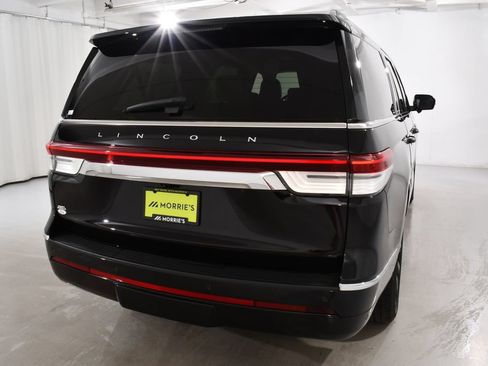 Used 2024 Lincoln Navigator L Reserve AWD/4WD image 12