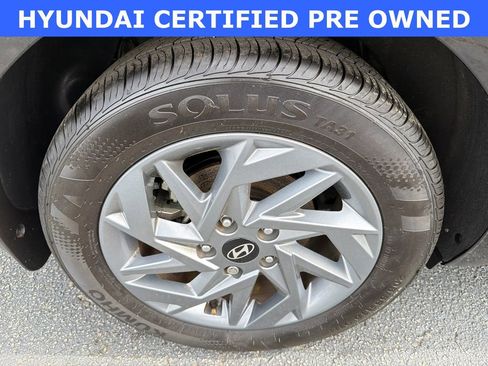 Used 2025 Hyundai Elantra Blue image 17