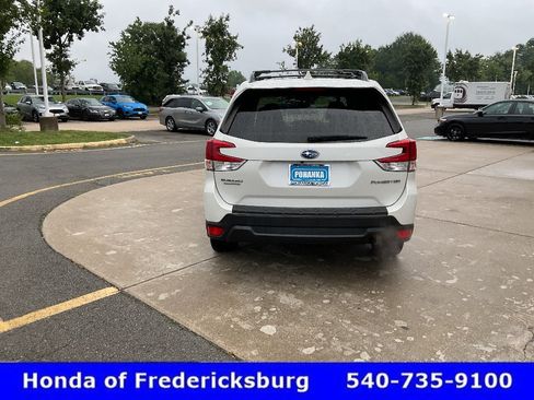 Used 2019 Subaru Forester Premium AWD/4WD image 4