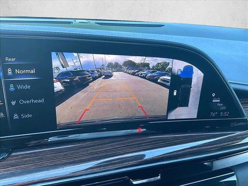 Used 2023 Cadillac Escalade Premium Luxury RWD image 23