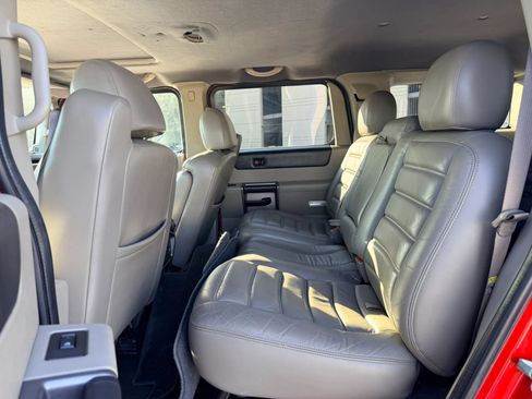 Used 2004 HUMMER H2 AWD/4WD image 12