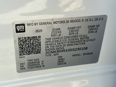 Used 2025 Chevrolet Blazer LT AWD/4WD image 29