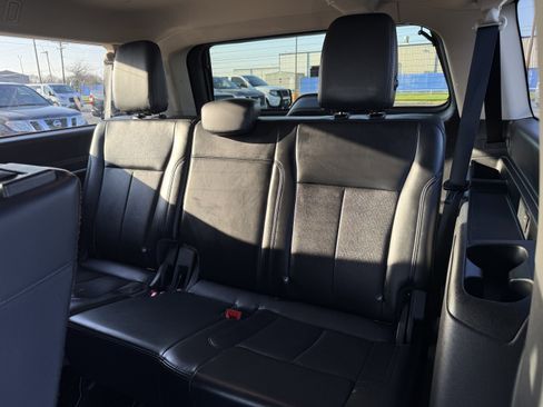 Used 2023 Ford Expedition Max XLT image 37