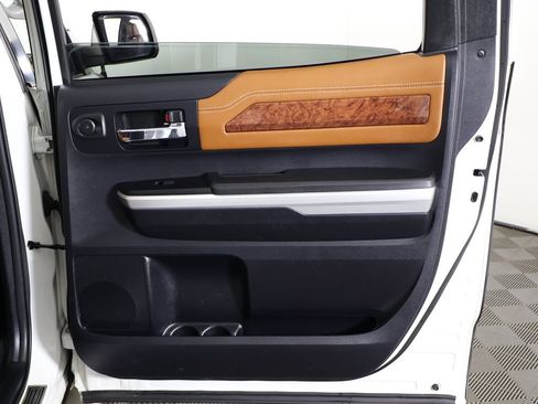 Used 2015 Toyota Tundra 1794 Edition image 28