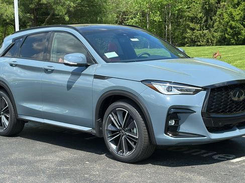 New 2025 INFINITI QX50 Sport image 2