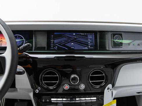 New 2027 Rolls-Royce Phantom Sedan RWD image 21