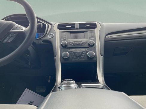 Used 2018 Ford Fusion S image 16