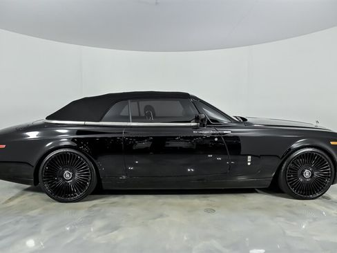 Used 2008 Rolls-Royce Phantom Drophead Coupe RWD image 12