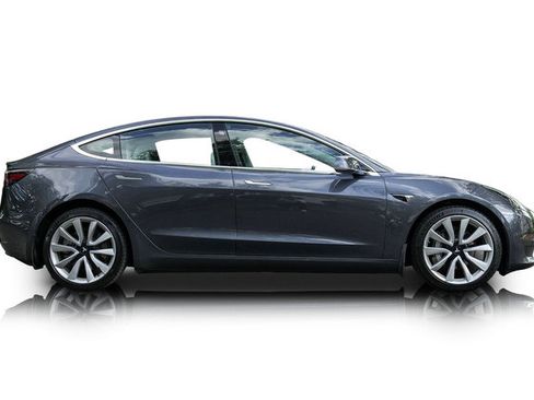 Used 2018 Tesla Model 3 Long Range AWD/4WD image 2