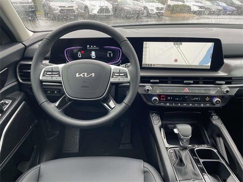 New 2025 Kia Telluride S image 2