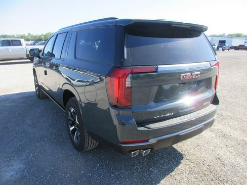 New 2026 GMC Yukon XL AT4 AWD/4WD image 6