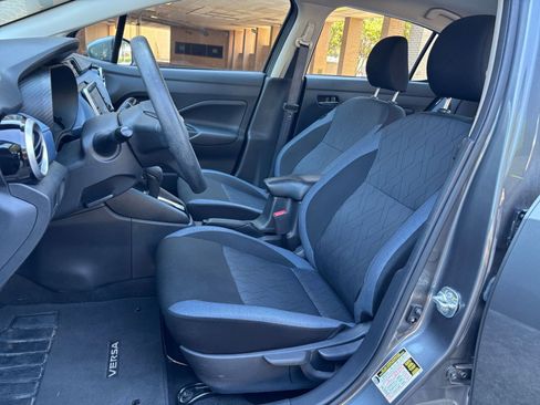 Used 2025 Nissan Versa SV FWD image 22