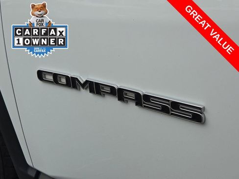 Used 2024 Jeep Compass Latitude AWD/4WD image 30