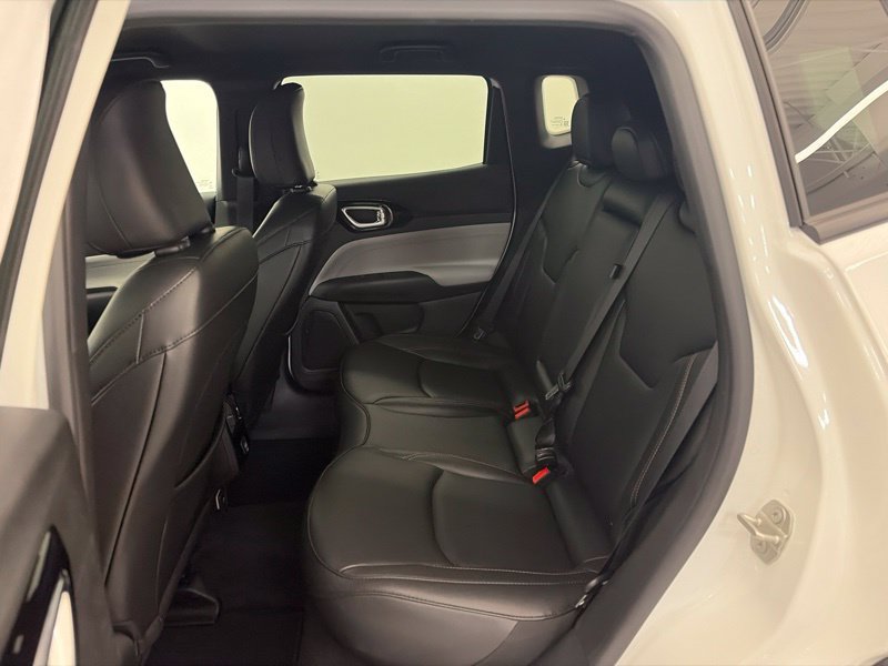Used 2024 Jeep Compass Limited AWD/4WD image 14