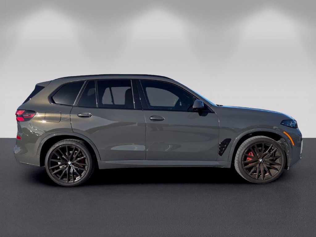 Certified 2026 BMW X5 sDrive40i w/ M Sport Package RWD image 3