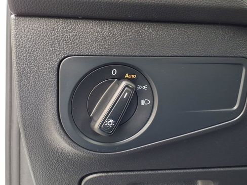 Certified 2022 Volkswagen Tiguan S image 20