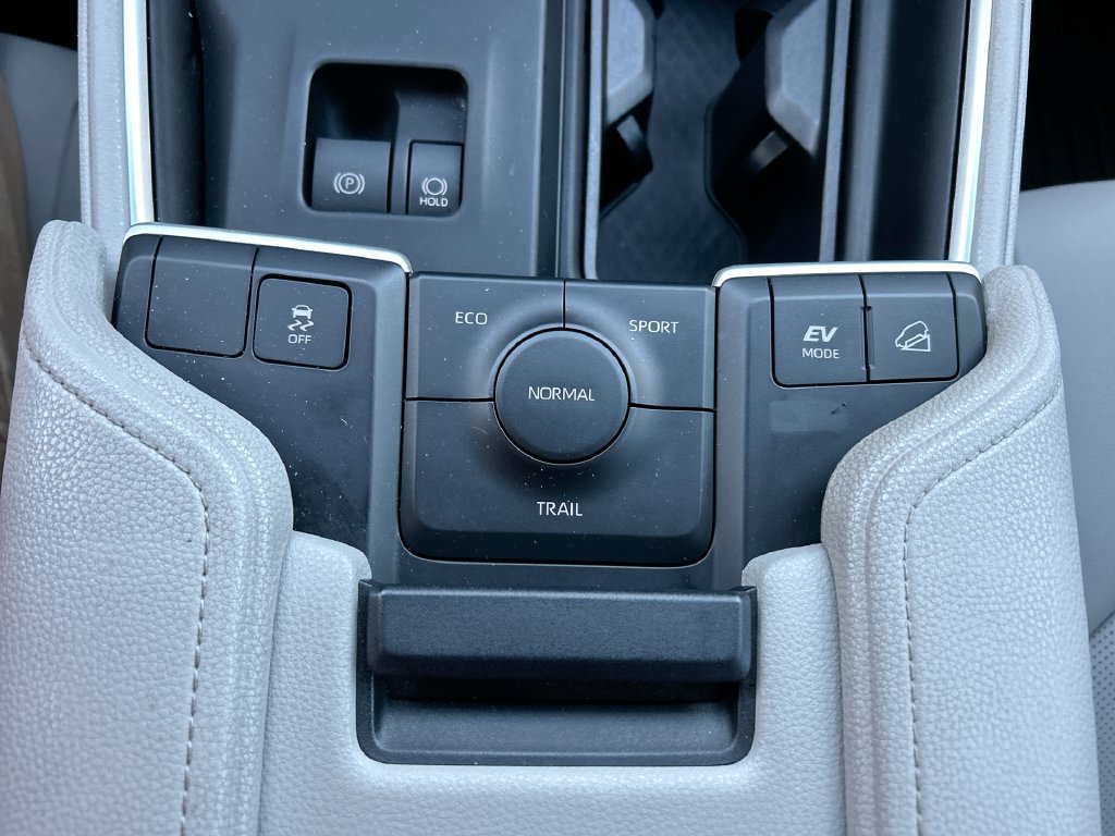 Used 2025 Toyota Grand Highlander AWD Hybrid image 36
