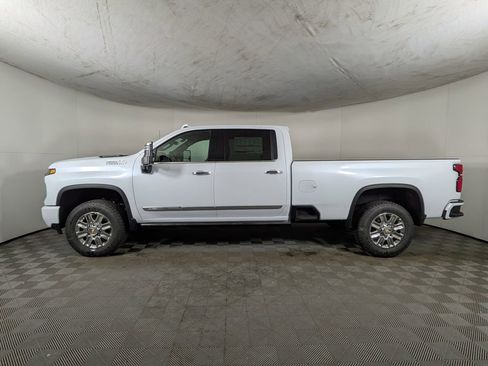 New 2026 Chevrolet Silverado 3500 High Country w/ High Country Premium Package image 3