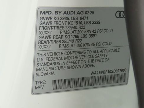 Used 2025 Audi Q8 Premium Plus w/ Premium Plus Package image 34