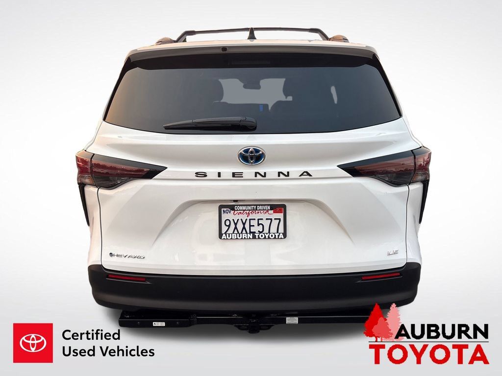 Certified 2025 Toyota Sienna LE AWD/4WD image 7